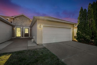1913 E Ridge Ct, Stillwater, MN 55082