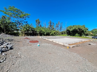 15-1654 Railroad Ave, Keaau, HI 96749
