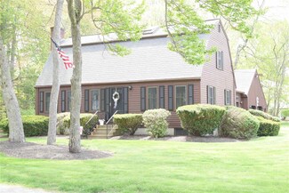33 Colonial Dr, Salem, NH 03079