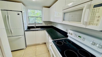 1150 99th St Unit 25, Bay Harbor Islands, FL 33154