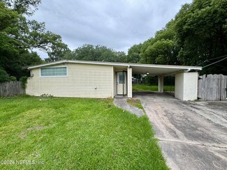 1118 Calvados Ct, Jacksonville, FL 32205