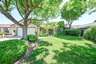 6340 N Gilroy Ave, Fresno, CA 93722
