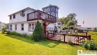 2472 Lakeside Dr, Ashville, NY 14710