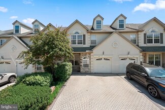 153 Meadow View Ln, Lansdale, PA 19446