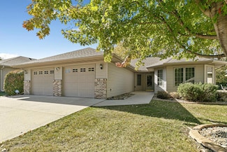 108 Amber Ln, Mankato, MN 56001