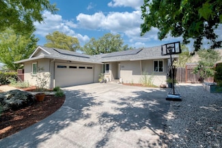 2635 Cactus Ave, Santa Rosa, CA 95405