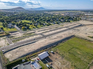 1176 Lapins Ct, Richland, WA 99352