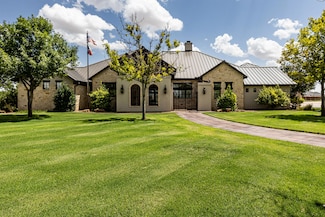 8117 County Road 6220, Shallowater, TX 79363