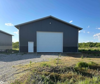 4854 103rd St, Montezuma, IA 50171