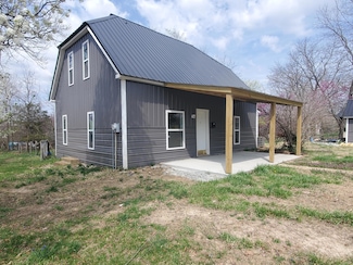 401 Oak St, Houston, MO 65483