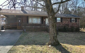 6114 N New Hope Rd, Hermitage, TN 37076