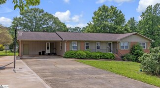 140 Greenbriar Dr, Gaffney, SC 29341