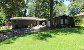 201 Jessamine Dr, Paducah, KY 42001
