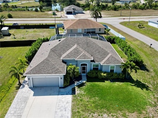 818 NE 38th St, Cape Coral, FL 33909