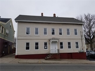21 Dexter St, Cumberland, RI 02864