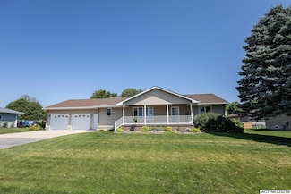 318 Dahl Dr, Manly, IA 50456