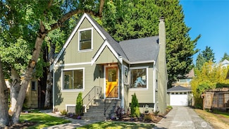 3430 42nd Ave SW, Seattle, WA 98116