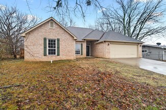 704 S Muskogee Ave, Claremore, OK 74017