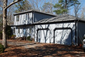 17 Portside Dr, Pocasset, MA 02559