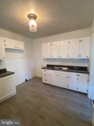 3522 Oak St, Reading, PA 19605