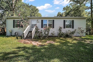 23909 Deer Rd, Astor, FL 32102