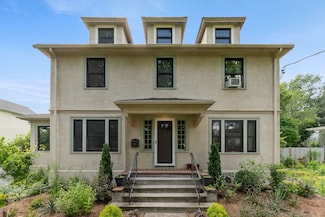 53 Beverly Rd, West Hartford, CT 06119