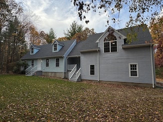 395 High St, Uxbridge, MA 01569