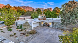 12424 Chelwood Place NE, Albuquerque, NM 87112