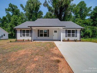559 Westside Cir, China Grove, NC 28023