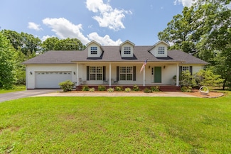 693 Post Oak Rd, Camden, TN 38320