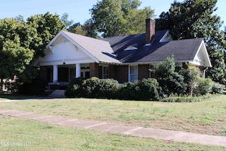 245 E College Ave, Holly Springs, MS 38635