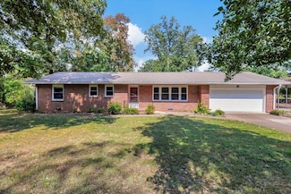 100 Pinehurst Ln, Signal Mountain, TN 37377