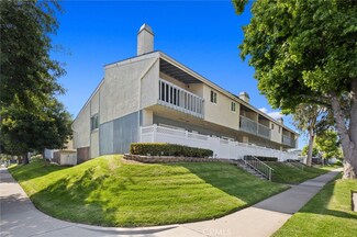2107 N Derek Dr Unit 4, Fullerton, CA 92831