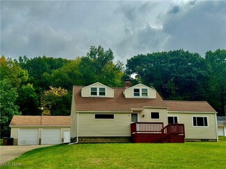 320 Darlington Rd NE, Warren, OH 44484