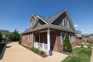 2370 Alston Cir, Harrisonburg, VA 22802