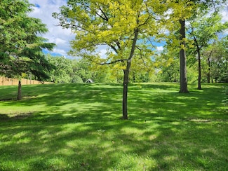 XXXX Robinwood Dr, Minnetonka, MN 55345
