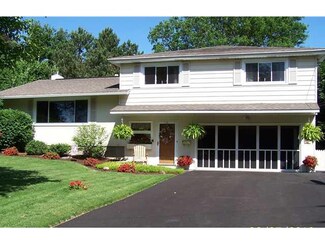 617 Cherry Rd, Syracuse, NY 13219