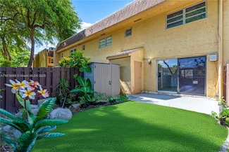 7175 Nova Dr Unit 303, Davie, FL 33317