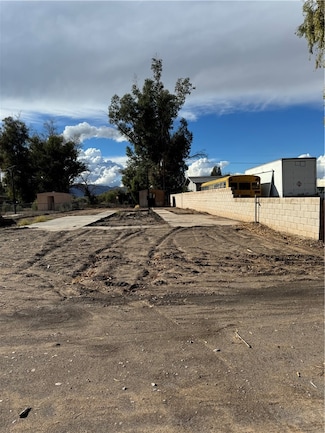 10561 S Fremont Rd, Mohave Valley, AZ 86440