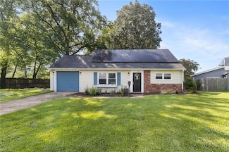 833 Round Bay Rd, Norfolk, VA 23502