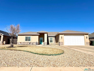 2016 Hali Ln, Clovis, NM 88101