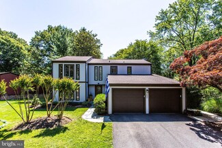 1407 Wolftrap Run Rd, Vienna, VA 22182
