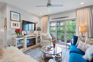 908 Nueces St Unit 36, Austin, TX 78701