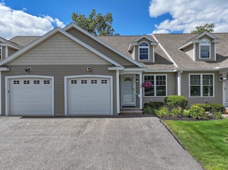 38 Settlers Way, Pelham, NH 03076