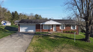 1233 Dolphin St, Chillicothe, OH 45601