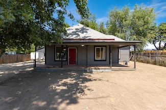861 8th Ave N, Payette, ID 83661