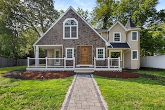 21 Beechwood Ave, Pembroke, MA 02359