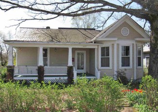 307 Park St, Christiansburg, VA 24073