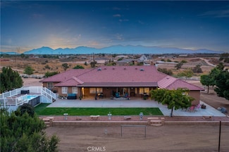 12325 Stuveling St, Oak Hills, CA 92344