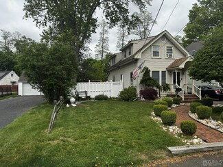 641 Lorraine Ave, Middlesex, NJ 08846